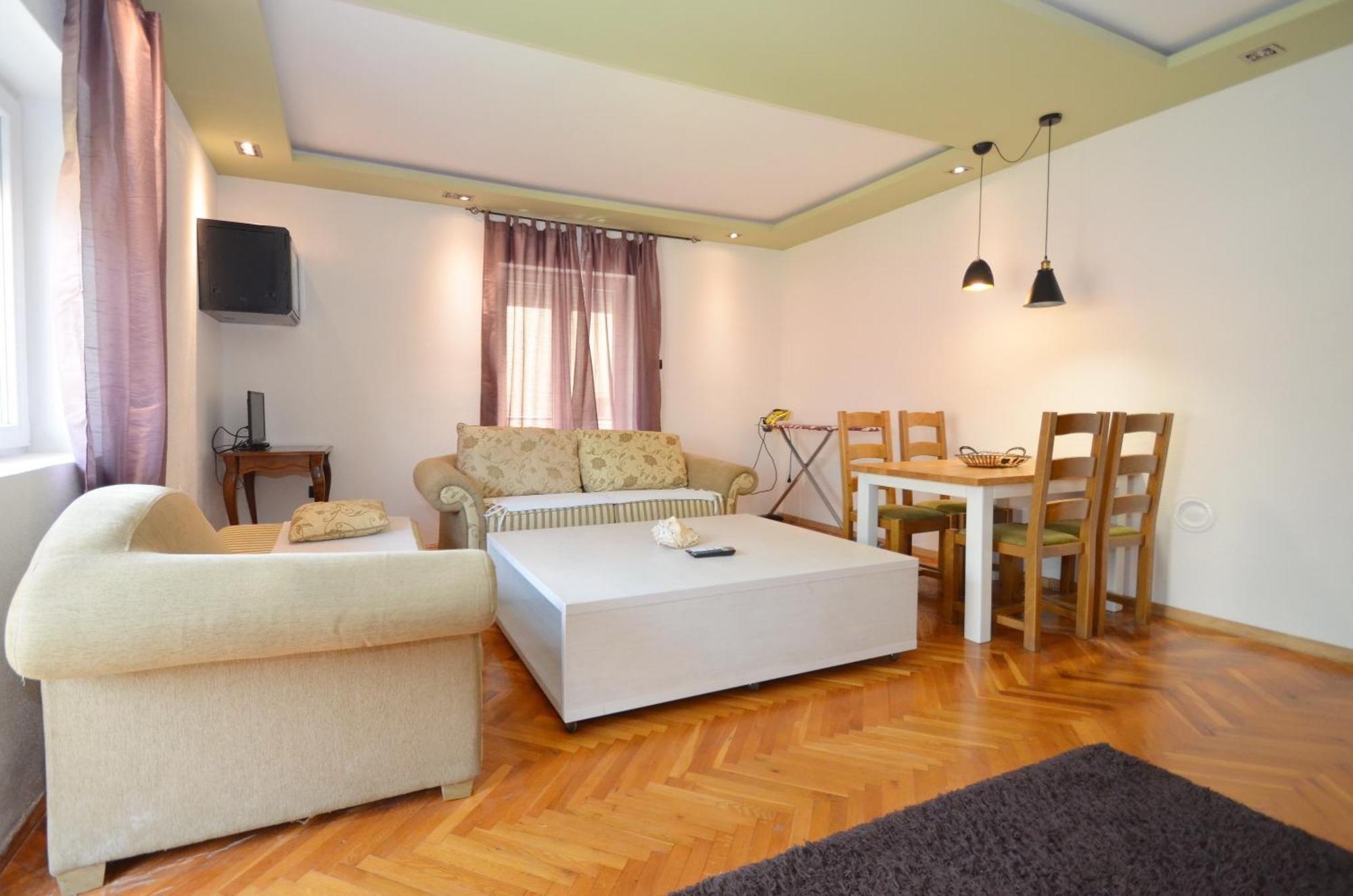 Bugi Apartamento Kotor Quarto foto