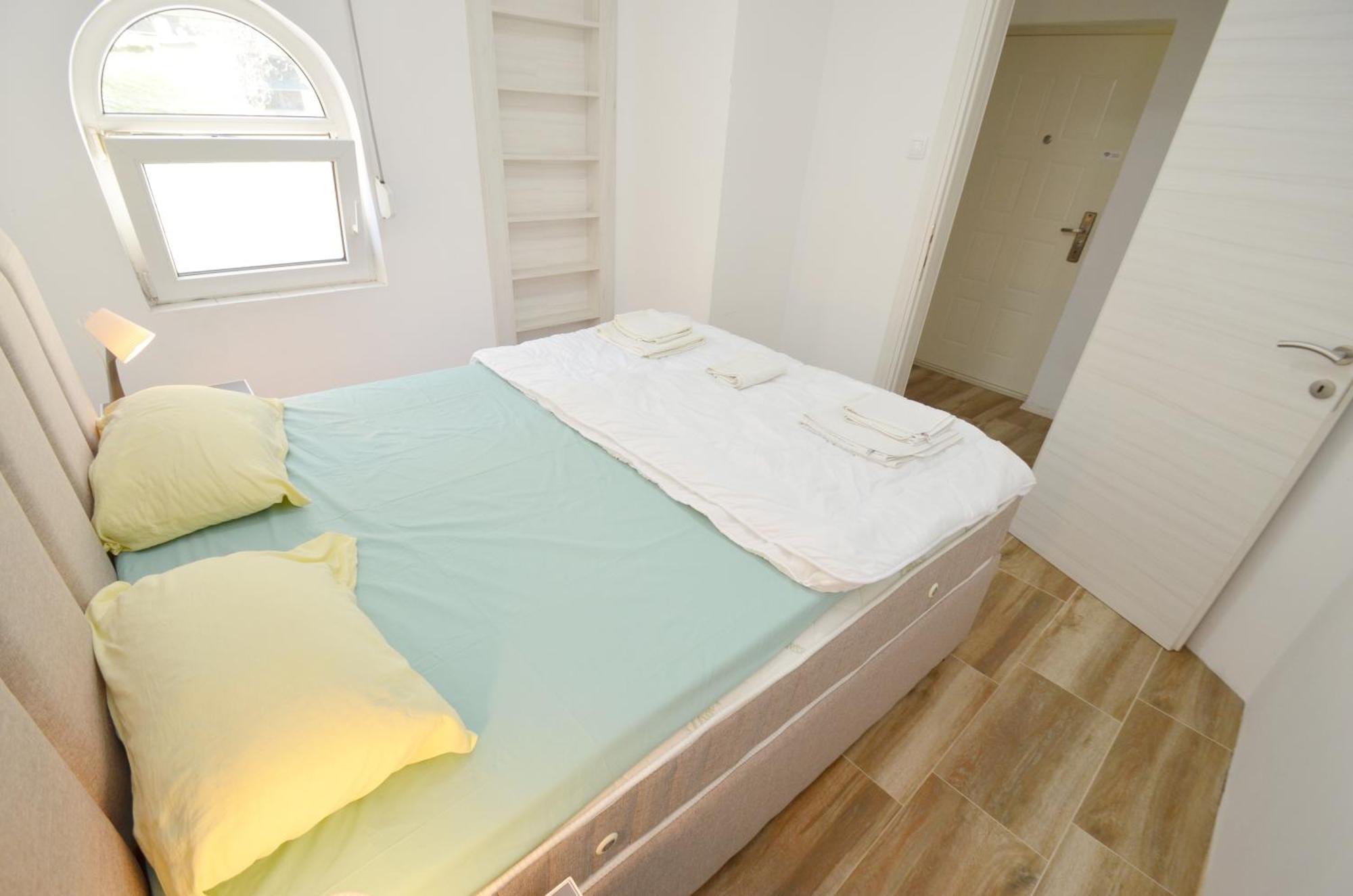 Bugi Apartamento Kotor Quarto foto