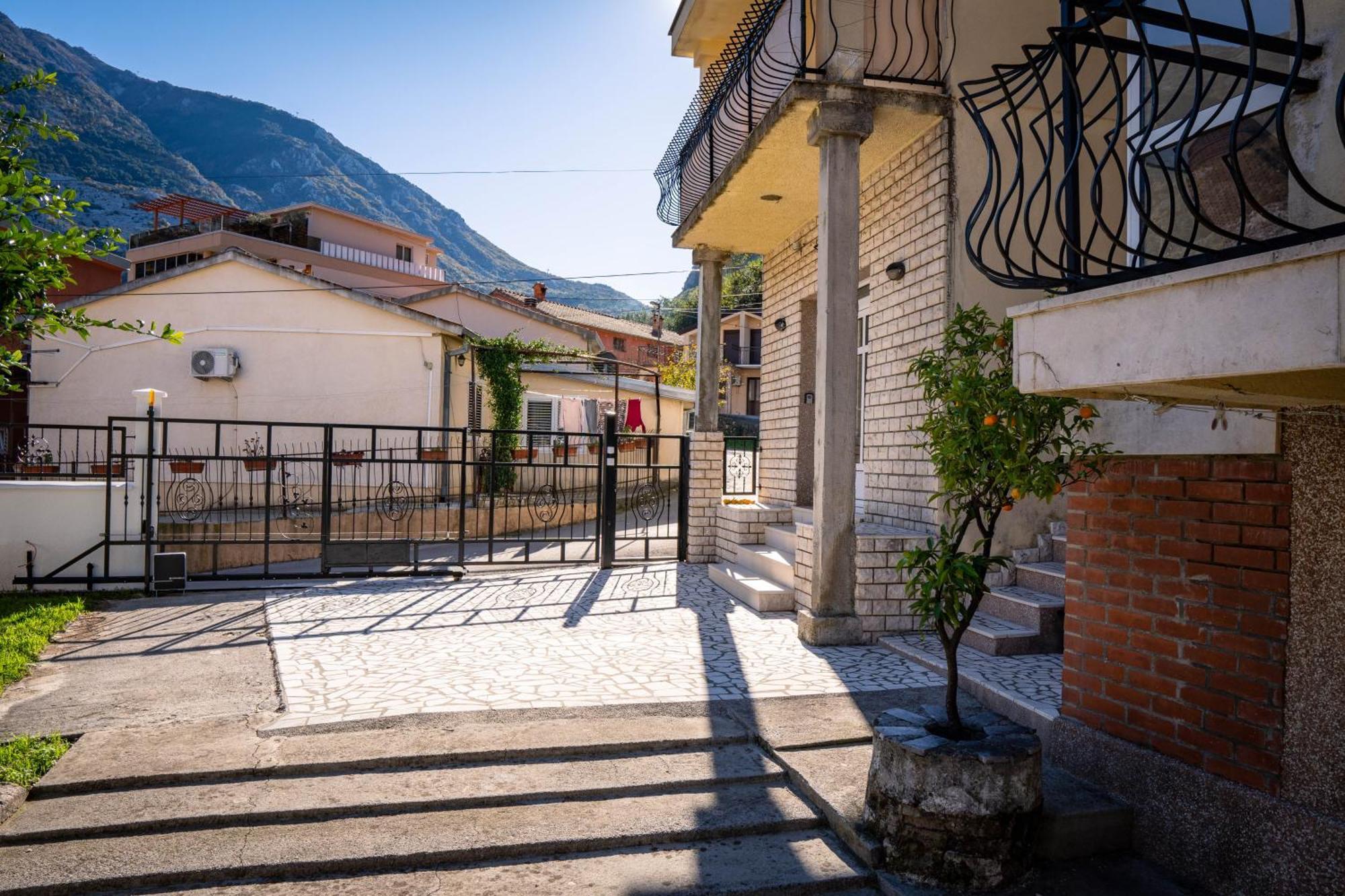 Bugi Apartamento Kotor Exterior foto