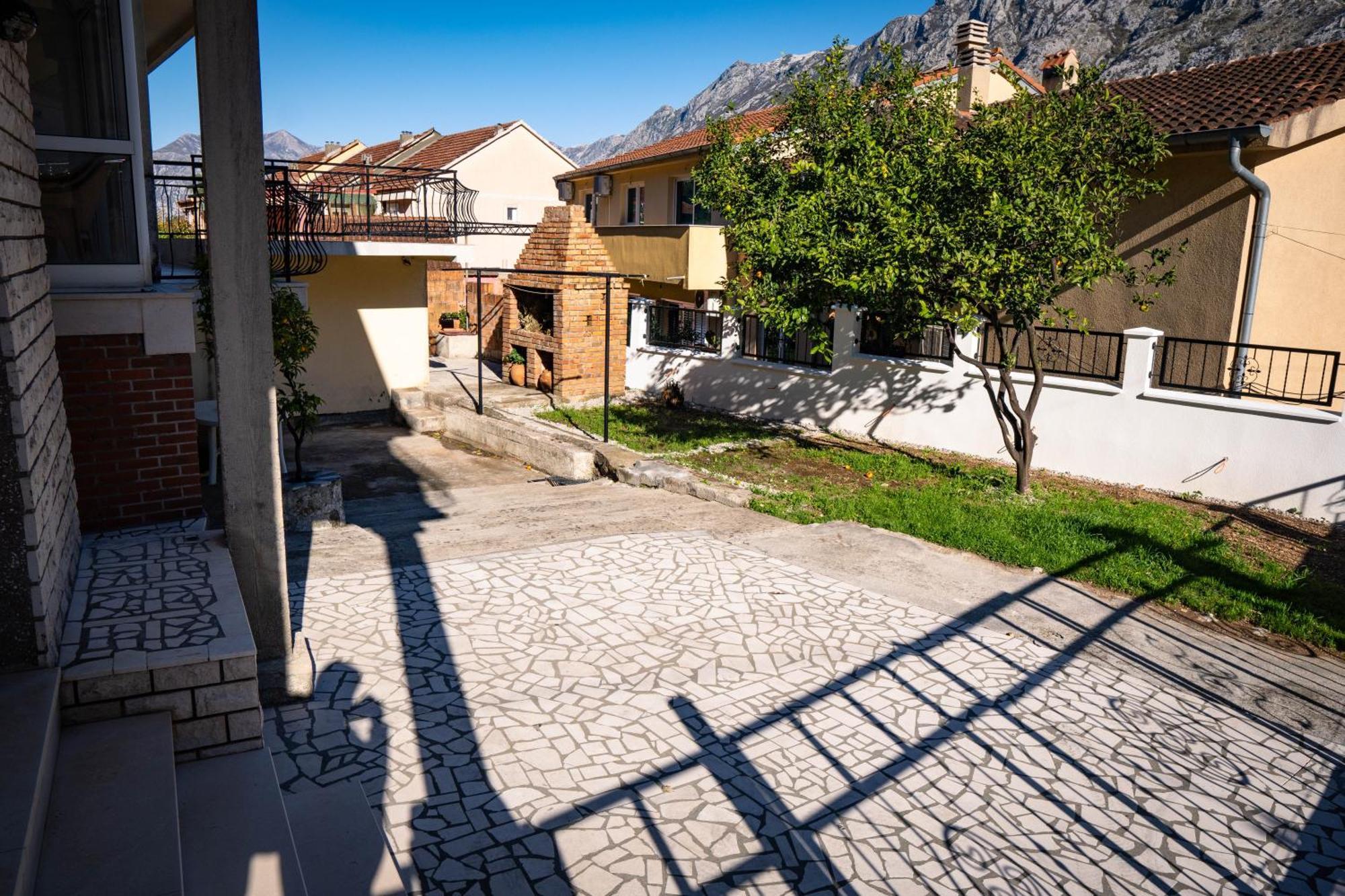 Bugi Apartamento Kotor Exterior foto